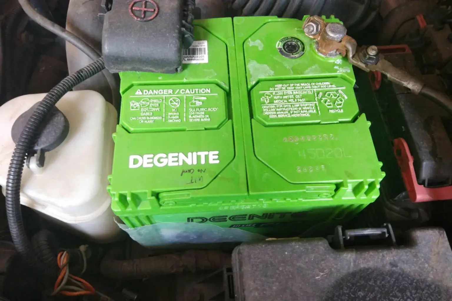 Dagenite car battery