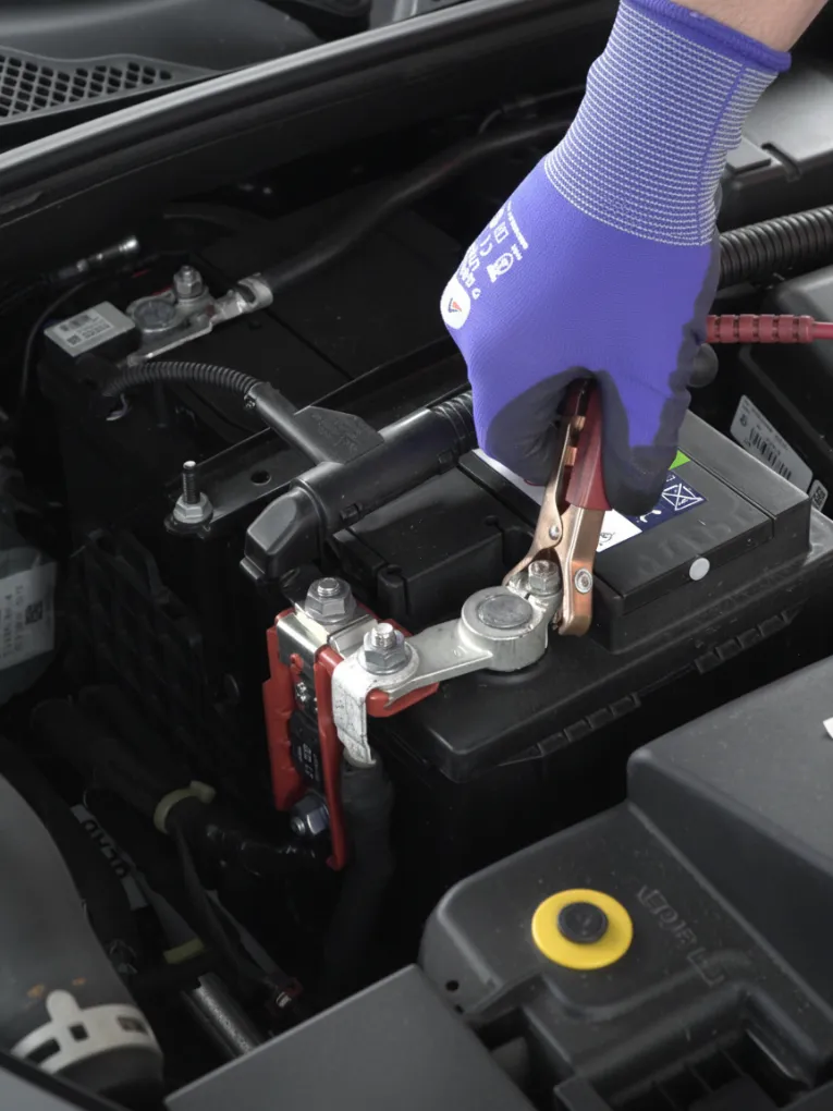 Car Battery Replacement in the Airport Area